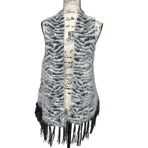 Boutique Zebra Boho Fringe Fuzzy Vest Black and White Size Medium